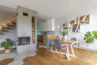 Drewno i beton – pomysł na nowoczesny dom