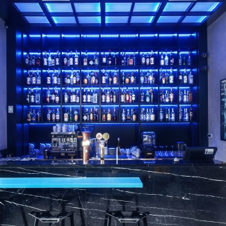 mniejszy lokal - bar