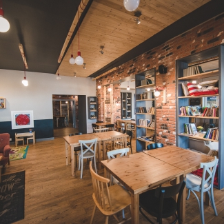 Restauracja "Między Wierszami"