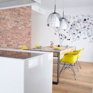 LONG KITCHEN