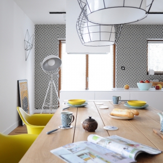 LONG KITCHEN
