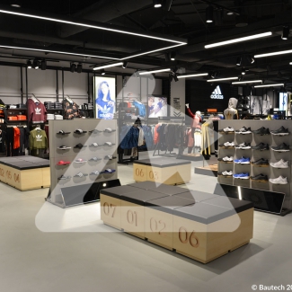 Bautech Creativo Baufloor w sklepie Adidasa w Warszawie