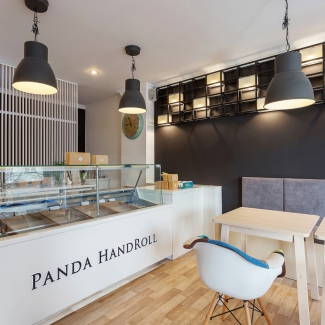 Sushi bar- Panda HandRoll