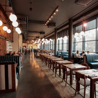 Ed Red Hala Mirowska