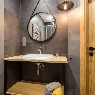 Meble i dodatki nadające stylu