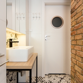 M69 ŁAZIENKA Z "DYWANEM"