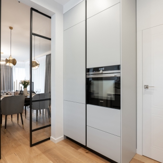 W NIEBANALNYCH RAMACH