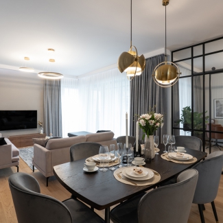 W NIEBANALNYCH RAMACH