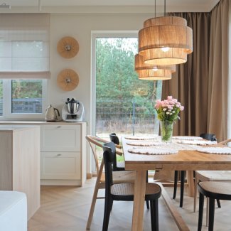 Projekt wnętrza domu pod Warszawą wykonany przez Zuzannę Orlińską