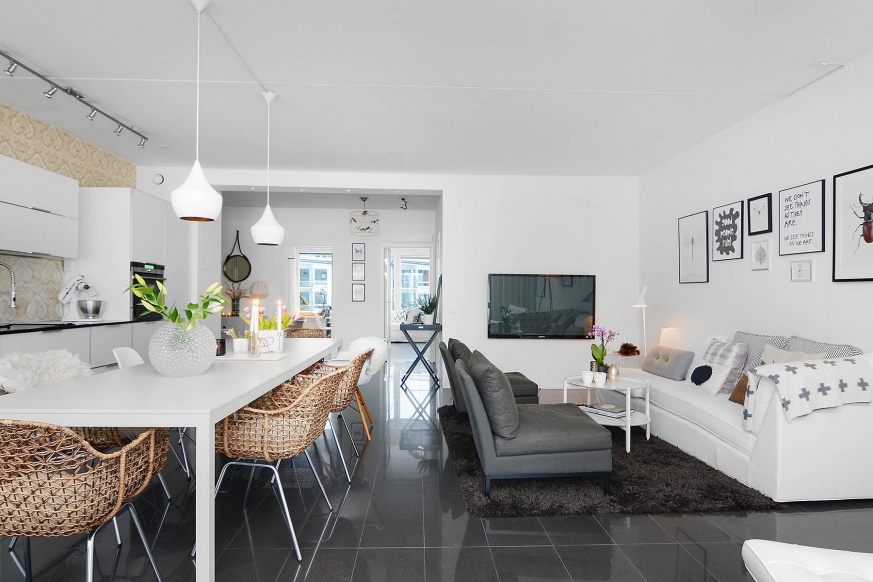 Jasny Apartament W Sztokholmie Szary Gres Polerowany W Salonie
