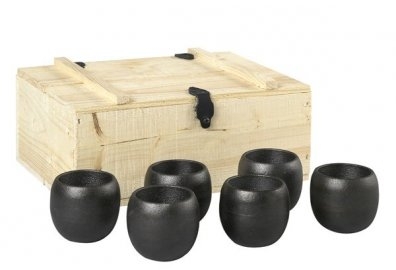 Podstawki do sześciu jajek w drewnianym pudełku