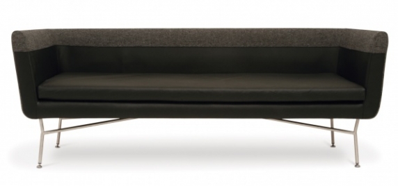Czarna minimalistyczna sofa FLOAT