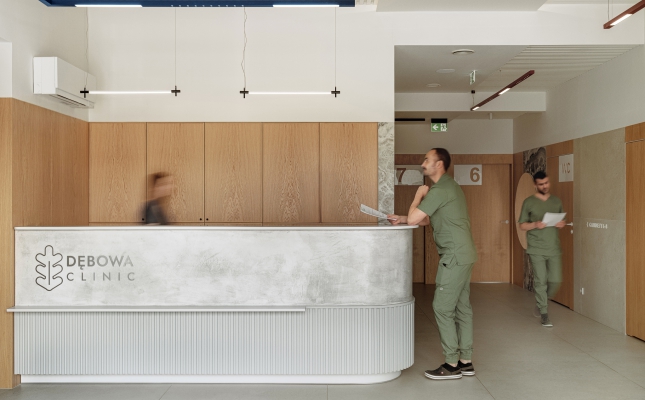 Wnętrze Dębowa Clinic