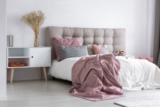 Jak zaaranżować sypialnię w stylu skandynawskim?